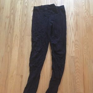Black leggings